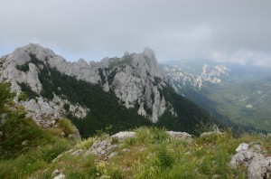 pohled na hřeben s vrcholky Kiza,Žuti kuk a Vranji kuk 