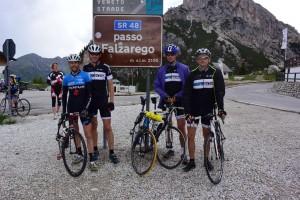 Passo Falzarego 2105m        